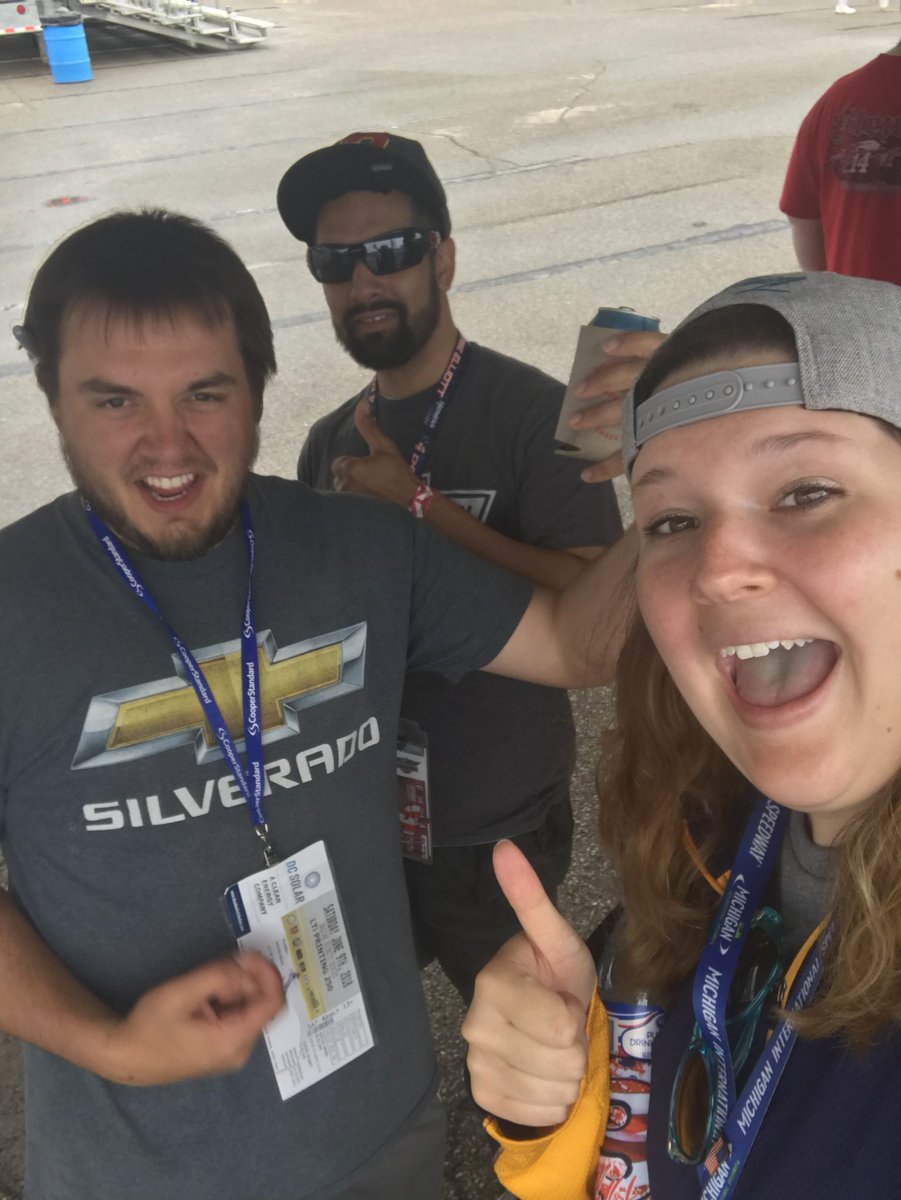 KaitKruse's tweet photo. @MIRogerC @MISpeedway We give you thumbs up for your gif game! https://t.co/fmqVu4DlEr