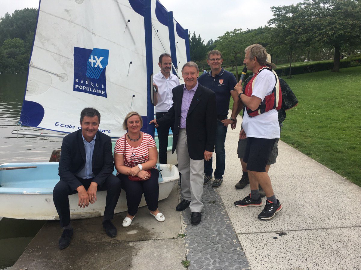somme_di's tweet photo. Fête du Nautisme et des sports de nature avec @PascalBohin Bohin et Sabrina Holleville-Milhat cet après-midi au Parc Saint-Pierre. https://t.co/mtdAOszfrr