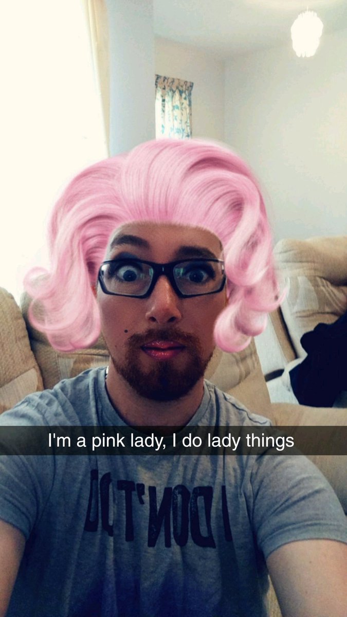 __averagegamer_'s tweet image. I'm a lady I do lady things haha funny times at work #averagegamer #imalady #idoladythings #stayaverage #Weird #strangethings #workgoals 
@GFXCoach @Demented_RTs @LaZy_RTs @SGH_RTs @NinjaRTer @ShoutRTs @FlyRts @BlazedRTs