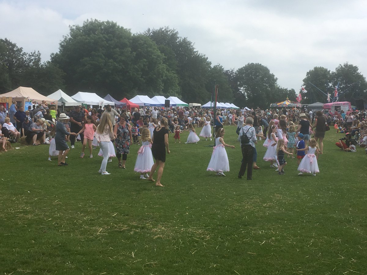 Orp_MayQueen's tweet photo. Another fabulous day for the Orpington MayQueen Group with two events: St Martin's, Chelsfield &amp; St Christopher's Food Fest, GSG!  The girls, as always, danced beautifully. Well done and thank you to all involved. Our next event is at Chelsfield Fair on 7th July.  See you there! https://t.co/mi8BBG0BLF