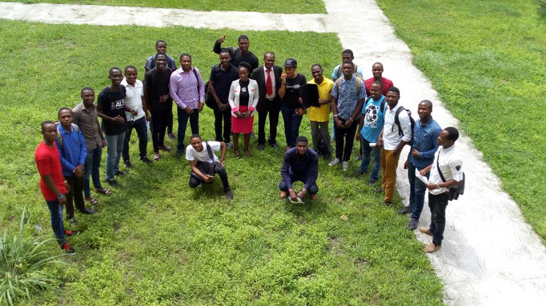Timothy_Ovie's tweet photo. Lemme nor just talk too much.
🙄🙄🙄
Guess what?
Developers are really in Warri
🤗🤗🤗
#Alcwithgoogle
#AlcDelta https://t.co/uC3reFLnbt