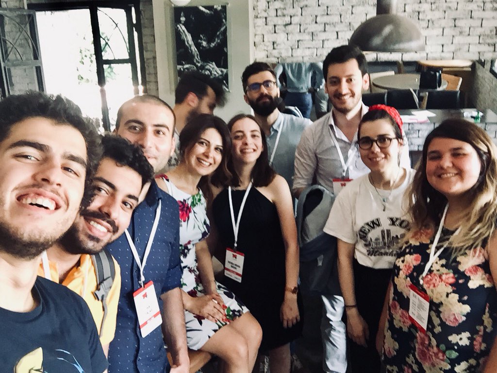 PinarBB's tweet photo. #CaseCampus öğrencilerimizi de mezun ettik! Çok güzeller, çoooook! https://t.co/wAPOvxOE4e