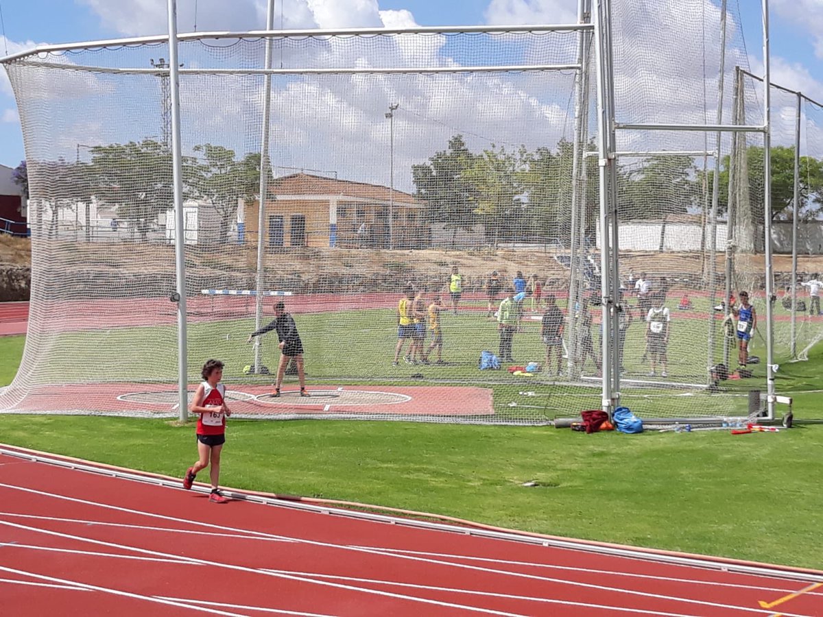 psoecarmona's tweet photo. En el Campeonato de Andalucía Individual Zonal Occidental Sub12 y Sub14 organizado por el @ClubatlGaia .

Enhorabuena a los participantes y al Club por la organización. 

@diacarmona @gacetacarmona @ondacarmona @TVCarmo @CarmotubeTV https://t.co/abcJjdOslG
