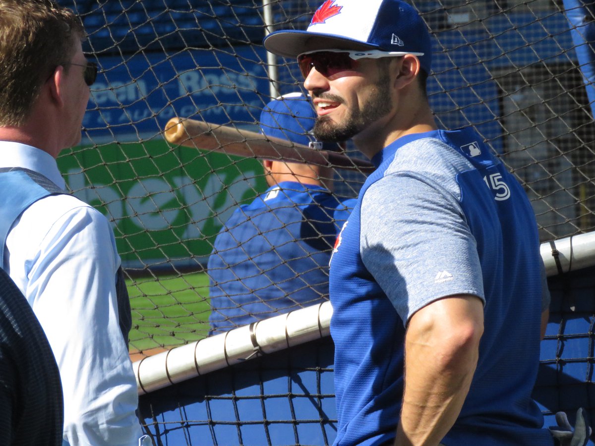 biggles14's tweet photo. @EverythingGrich some grich for you. #OnfieldBp #BlueJays https://t.co/QiprrBU3p5