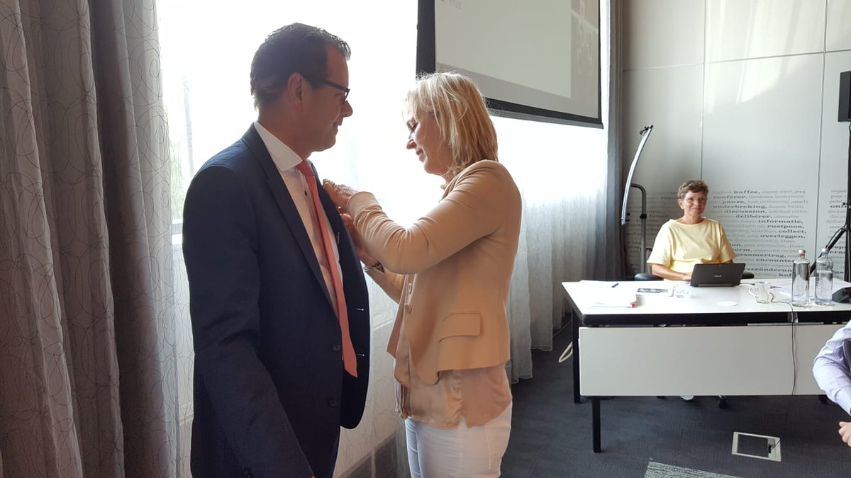 Rode Kruis on Twitter 