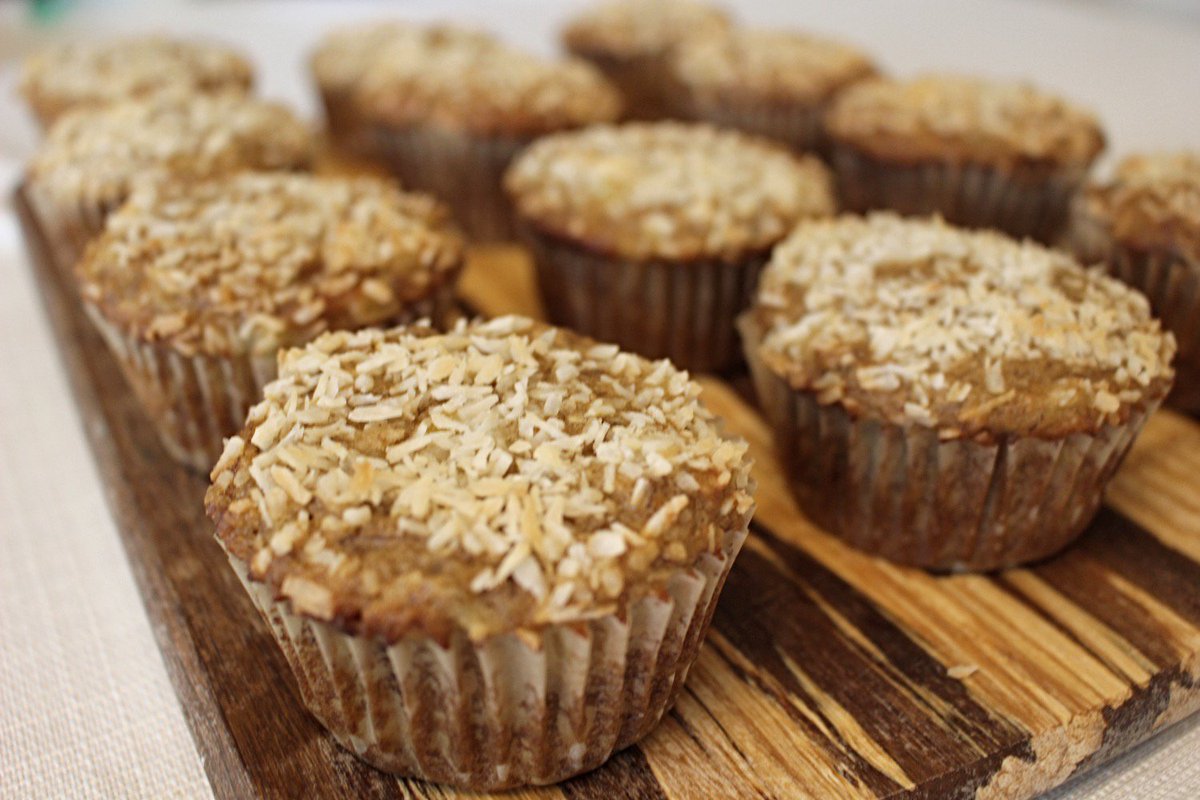 Bro_Baking's tweet photo. If you want to escape but can't just take a vacation, or if your workplace "strongly discourages" drinking on the job, you can enjoy a Pina Colada #bananamuffin — filled with #pineapple, topped with #coconut, and spiked with #rum, instead. 

https://t.co/Lv92jIxRuN https://t.co/0IH3jzWvWV
