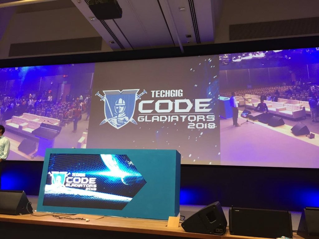 Destiiny303's tweet image. They are going to reveal World Best Female Coder @reliancejio #TechGigCodeGladiatorsFinale Feels great to see women killing it in the coding world too