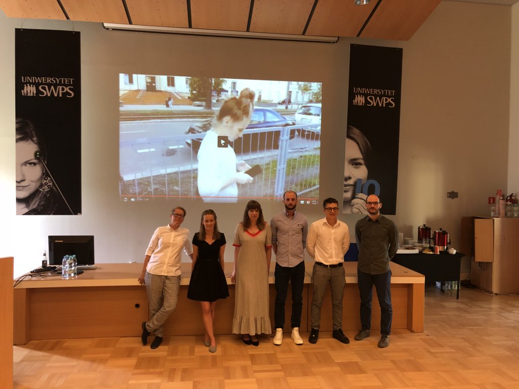 anyzewski's tweet photo. Aktywni. Uxd finał presentation  on studies. #ux #uxd https://t.co/DEWp4W6A4F