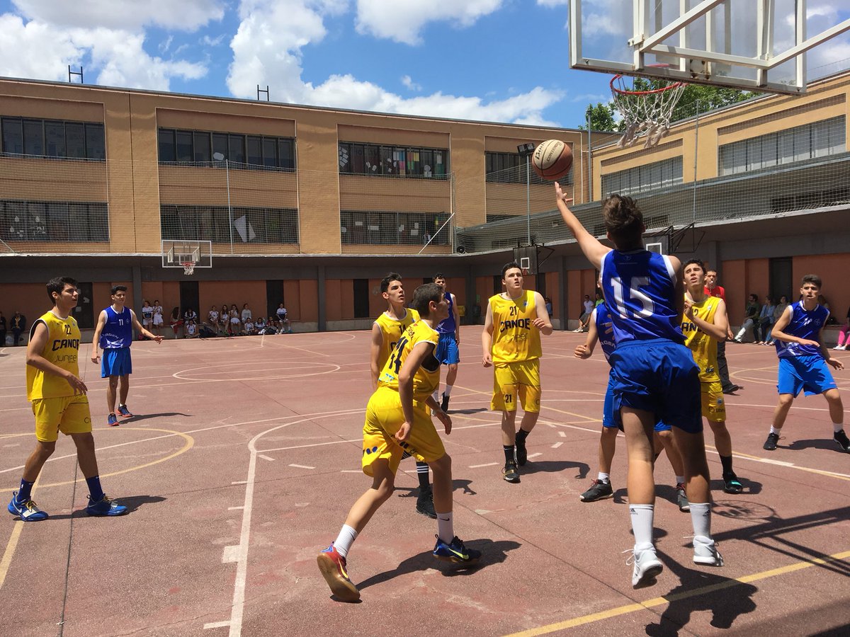 Kowalsky2's tweet photo. Un orgullo volver un año más a presenciar el Torneo Fin de Temporada organizado por @CVABaloncesto y van 41. #vueltaalasraíces #baloncestodebase https://t.co/t2RW9wHBCv