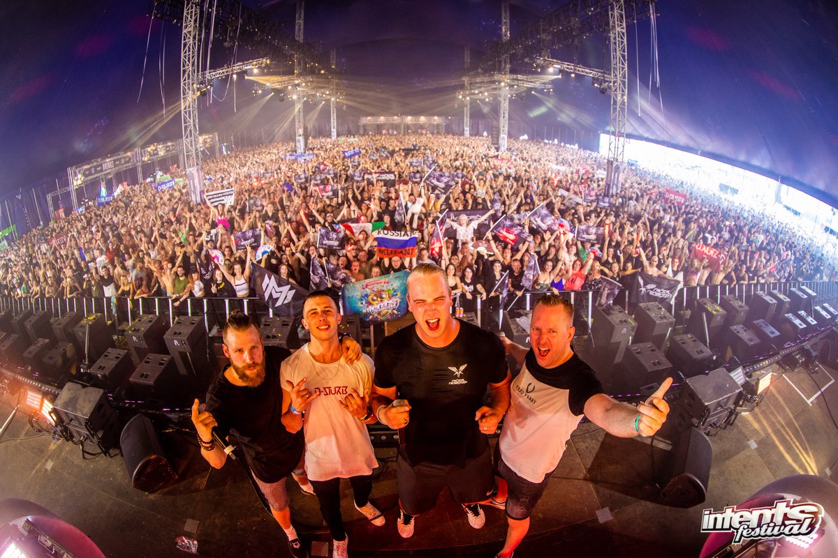 INTENTS!   @DSturbOfficial @Nolz_mc @DaSyndrome @Intentsfestival https://t.co/fzrfe1fBdS