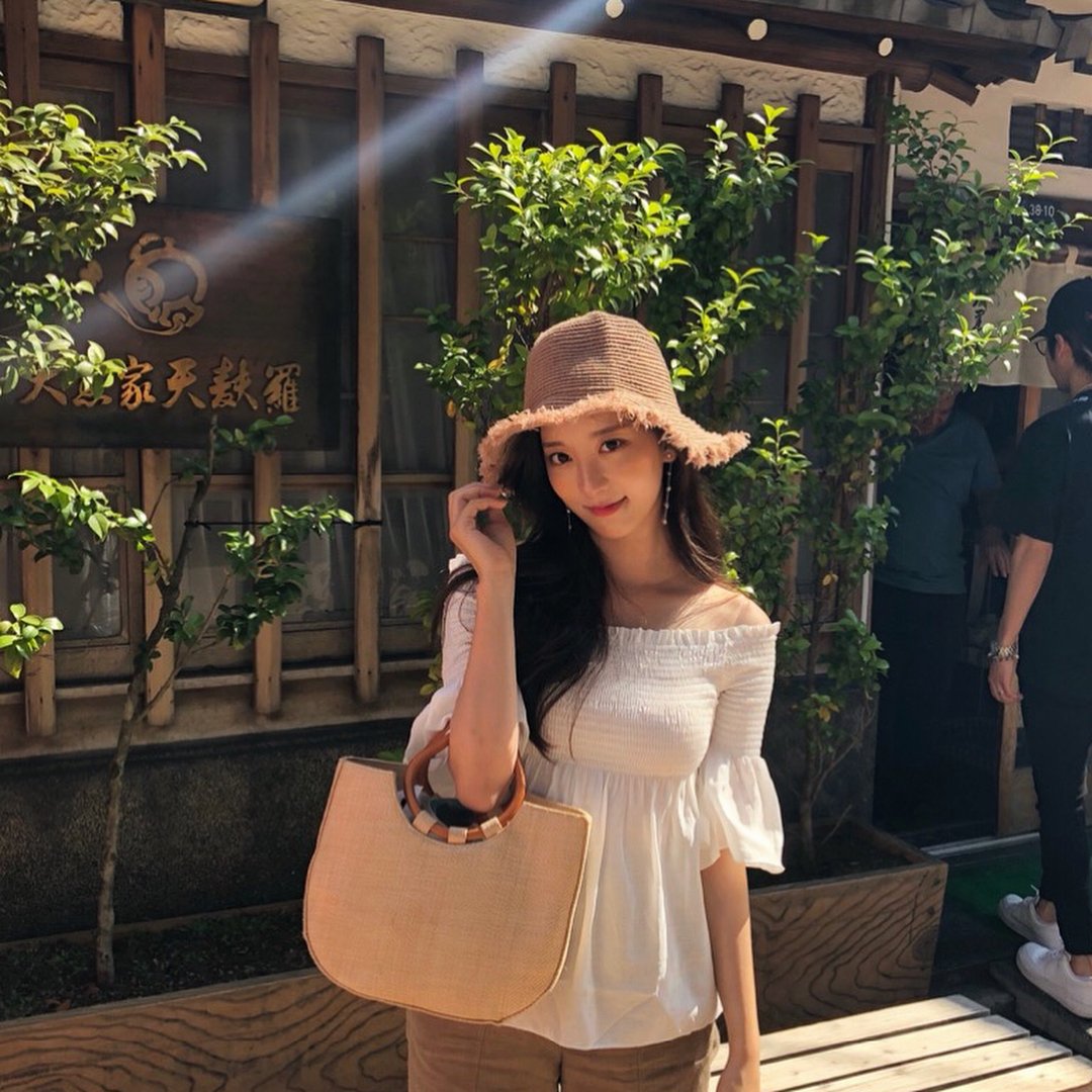 Playback_Feed's tweet photo. [IG] 2018.06.09 - So Yujin's Update 

https://t.co/uOibid9eKl 

#플레이백 #PLAYBACK 
#소유진 #SoYujin https://t.co/8B9iPfKaTA
