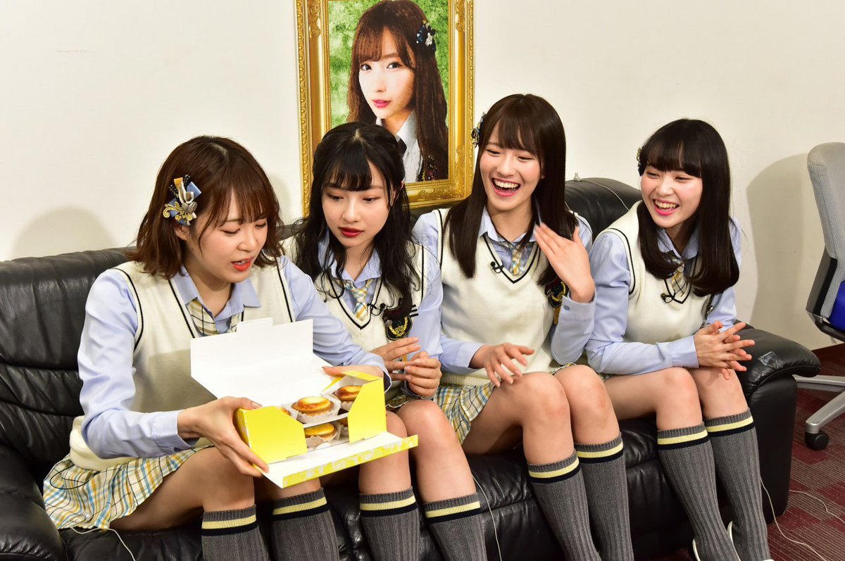 tbschriripon's tweet photo. 今夜24時からTBSチャンネル1で『#トップ目とったんで！』再放送です♪

さえぴぃ、あと一萬と六萬で九蓮宝燈でしたね。
あと1と6。
16。

16日に、役満ツモ。

￣ー￣)ﾆﾔﾘ

先週見逃してしまった方、もう一度見たい方、ぜひご覧ください！！
→https://t.co/PQJjoDwNuD
#NMB48 #村瀬紗英 #麻雀 https://t.co/4ftD0gmLkV