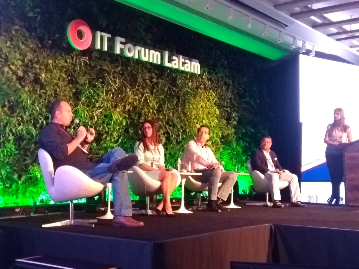 CIOMexico's tweet photo. Los #CIO de @DHL, @3M Región Andina, Cementos @biobio y @Volkswagen Argentina participan en el panel sobre los retos que tienen los directores de TI ante la #TransformacionDigital, moderado por Franca Cabassa, Directora de @CIOPERU, en el #ITForumLatam, que se realiza en Miami https://t.co/L9ResnvTxc