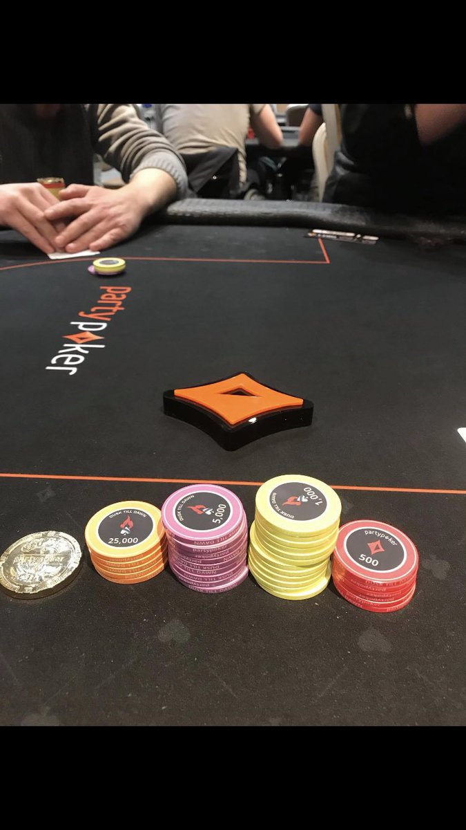 214,568 chips for day 2 Galway Partypoker Grand Prix in Galway Bay hotel tomorrow average 156,000 chips <a href="/padraigpoker/">Padraig Parkinson</a> # Galway here we go again see you there Padraig !
