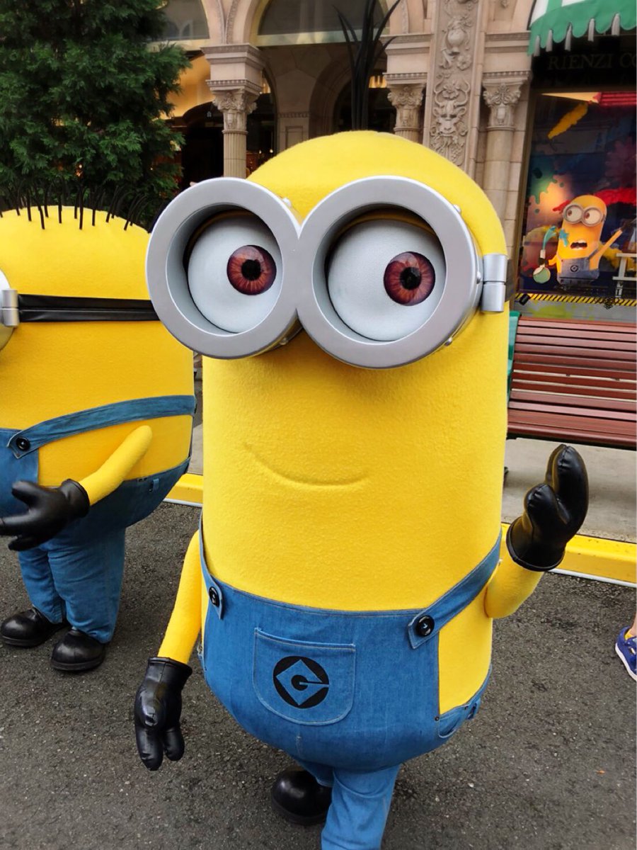 Myu 暑かったなー今日 ケビンさんに会いたいなー 手つないじゃった Usj ミニオンズ ミニオンケビン ミニオンパーク