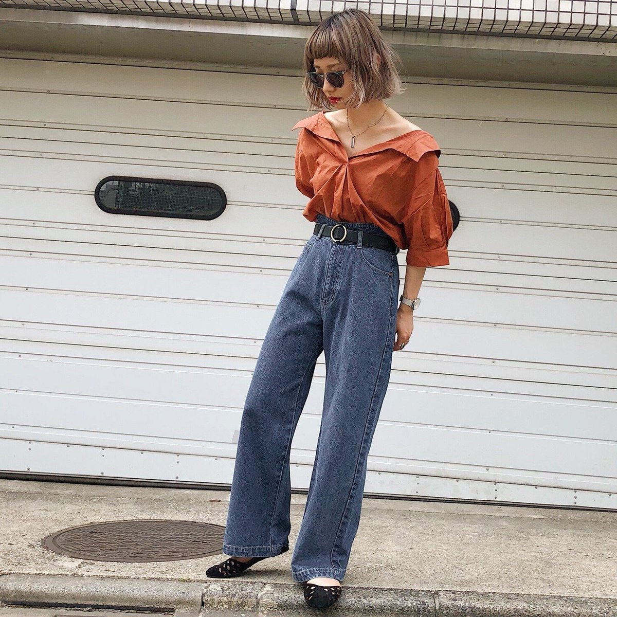 ページボーイ あえて着る サマーダークスタイル ダークカラーでまとめても重たく見えない 夏らしい着こなしやポイントとは Pageboy Pressひねちによる クールな サマーダーク コーデを 一気にご紹介 Check T Co Ratbyeuicp