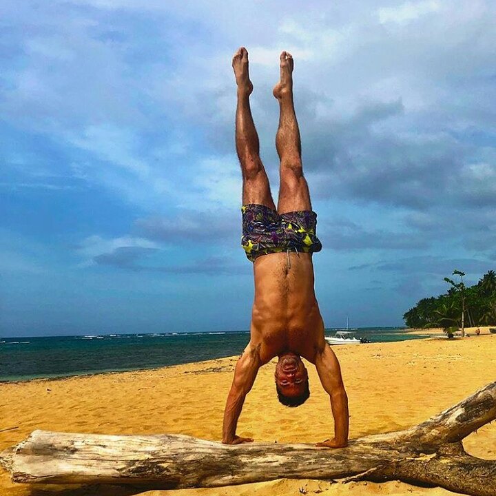 FCRManriqueESP's tweet photo. ¡FELIZ finde semana para todos! 🙌💚 @RobertoManrique 😘 https://t.co/Y3FvuYowXc