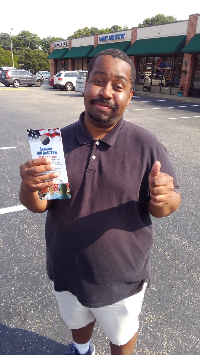StephenSadlerSA's tweet photo. Thanks so much same for all your help! Came all the way from North Carolina just to help out our #PaycheckPresident in the 2018 mid term Congressional elections. Way to #leadright in #va02 https://t.co/hYA0Gs5rX6