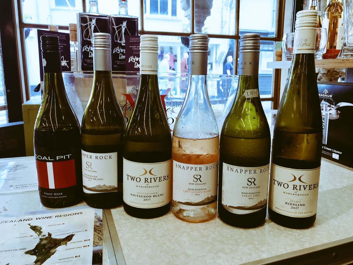 DartmouthWineCo's tweet photo. Which one will you try? #snapperrock #tworivers #NewZealand #winetasting #shoplocal #Dartmouth @SnapperRockTony @AntipodeanSomm @SnapperRockWine @tworiverswines https://t.co/xtNg2kOyQF