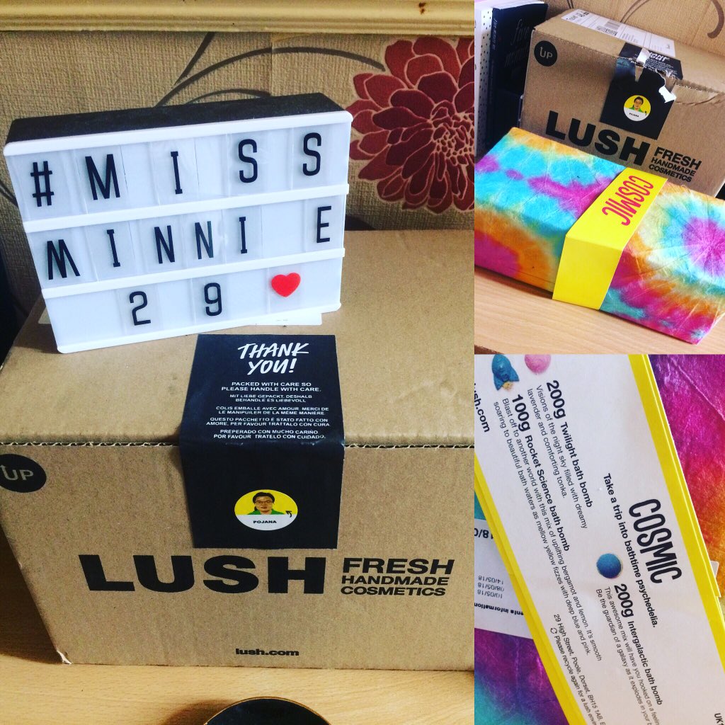 amtravelxo's tweet photo. My @LushLtd order arrived this morning. So happy to have more bath bombs for my bath time. #intergalacticbathbomb #twilightbathbomb #rocketsciencebathbomb #missminnieadventures #missminnie29 #lbloggers @GRLSWhoCreate https://t.co/jcXnHrUoCh