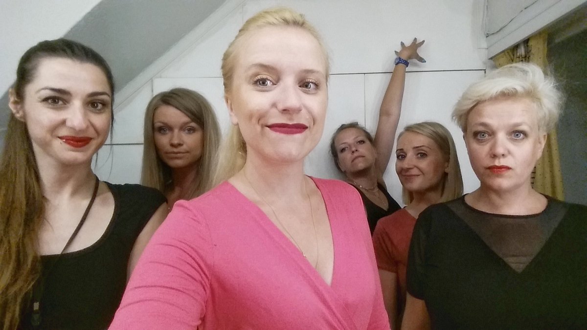 World of Improv - Gosia (@worldofimprov) on Twitter photo We rocked the stage yesterday!! 7 Women of Different Ages in Athens! 💜 <a href="/MtOlymprov/">Mount Olymprov</a> #mtolymprov2018 We rocked the stage yesterday!! 7 Women of Different Ages in Athens! 💜 <a href="/MtOlymprov/">Mount Olymprov</a> #mtolymprov2018