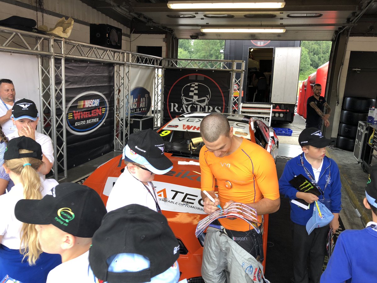 Test of #Vexatec completed. Awesome run. <a href="/FordMustang/">Ford Mustang</a> drivers <a href="/GimmyErcoli/">Gianmarco Ercoli</a> and @SimoneLaureti highly satisfied. <a href="/Brands_Hatch/">Brands Hatch</a> 

#NASCAR #EuroNASCAR #PureRacing #wearable #Vexatec