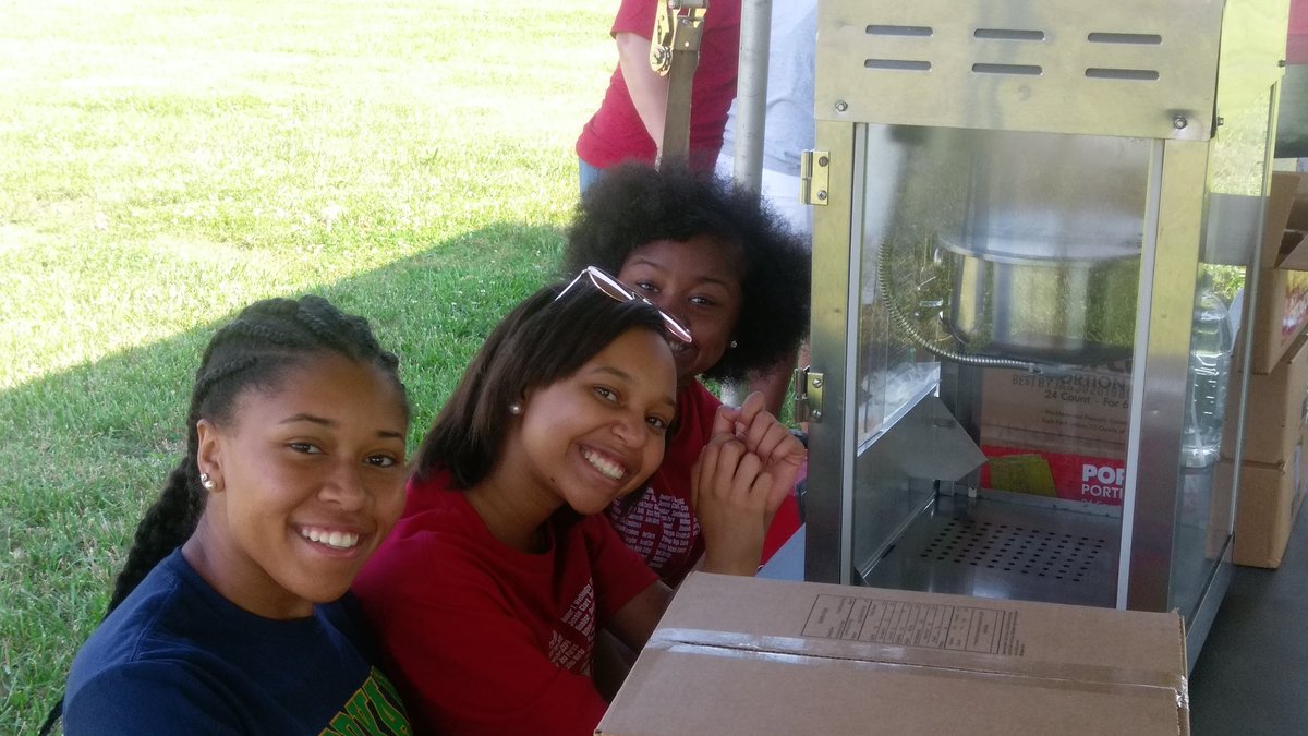 StationCheer's tweet photo. More work being done @FCPSKY  family reunion https://t.co/3kDKtwPSDb