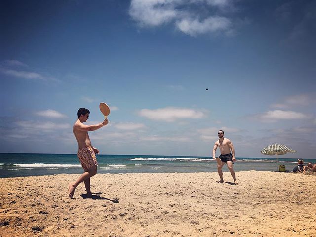 philliesphanone's tweet photo. Keep you eye on the ball πππ #beachlife #matcot #israel https://t.co/DgrILJjUlz https://t.co/7XhNPTO6UX