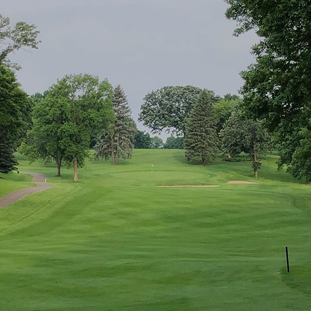 golfsoup's tweet photo. 4:30am start, whole staff knocked it out of the park this morning for day 2 of our member/member event!!! #turflife at #ivgc https://t.co/9MAzL2nIaA https://t.co/ZGFvoEXNIf