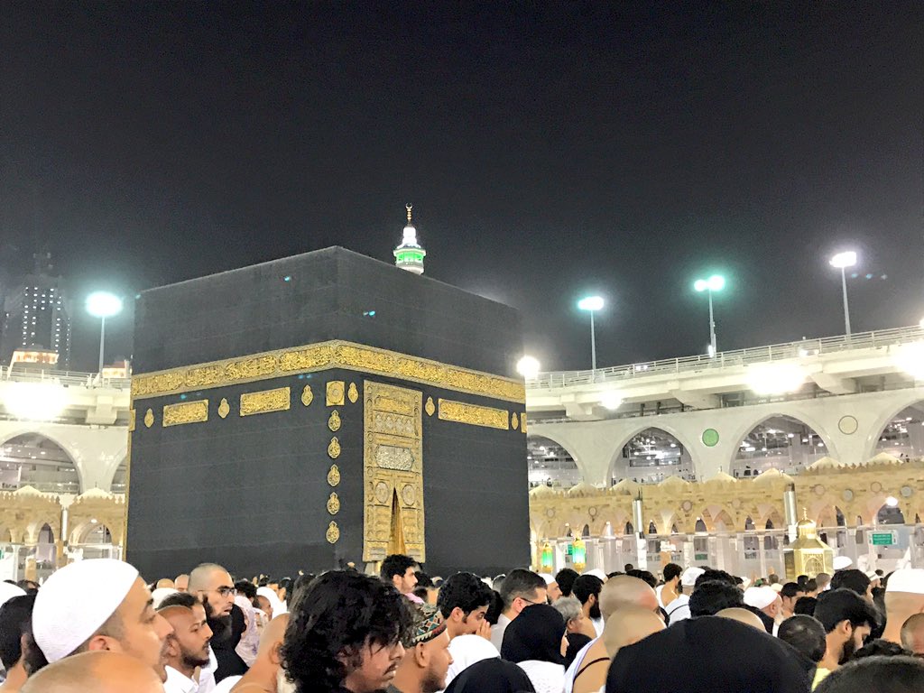 Oh ALLAH, you're the one who gave me so much love, my life is for your. I've bounded my heart with you. My life is dedicated to you. I would dedicate an entire twitter account, my body, my soul, my heart, my life to my (and only) one and only my Allah.…