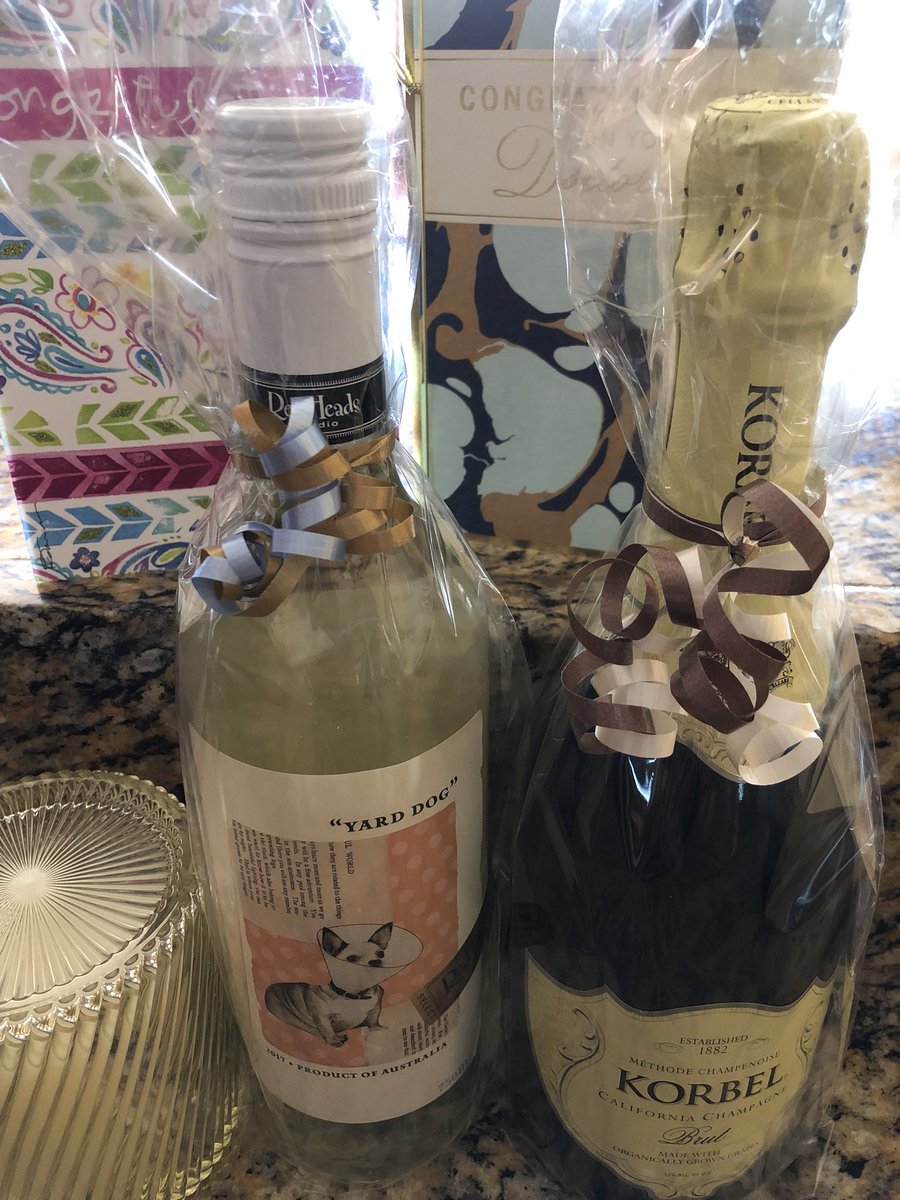 ivysuburbanite's tweet photo. I tell my friend, I’ve been working like a dog, now it’s time to celebrate my doctorate. So she gets me this, and tells me that I get “best in show.”
Love the #yarddog bottle. #friends #celebrate #doctorate #done #SuperEducateD https://t.co/8oqzd4OhTY