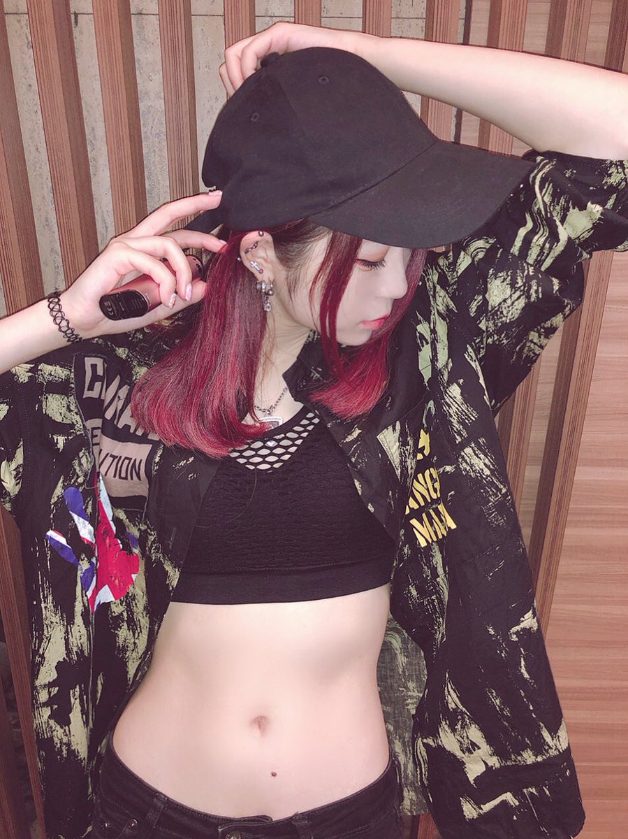 yuina_2780's tweet photo. やっぱり黒がすき。 https://t.co/170zGC5VvX