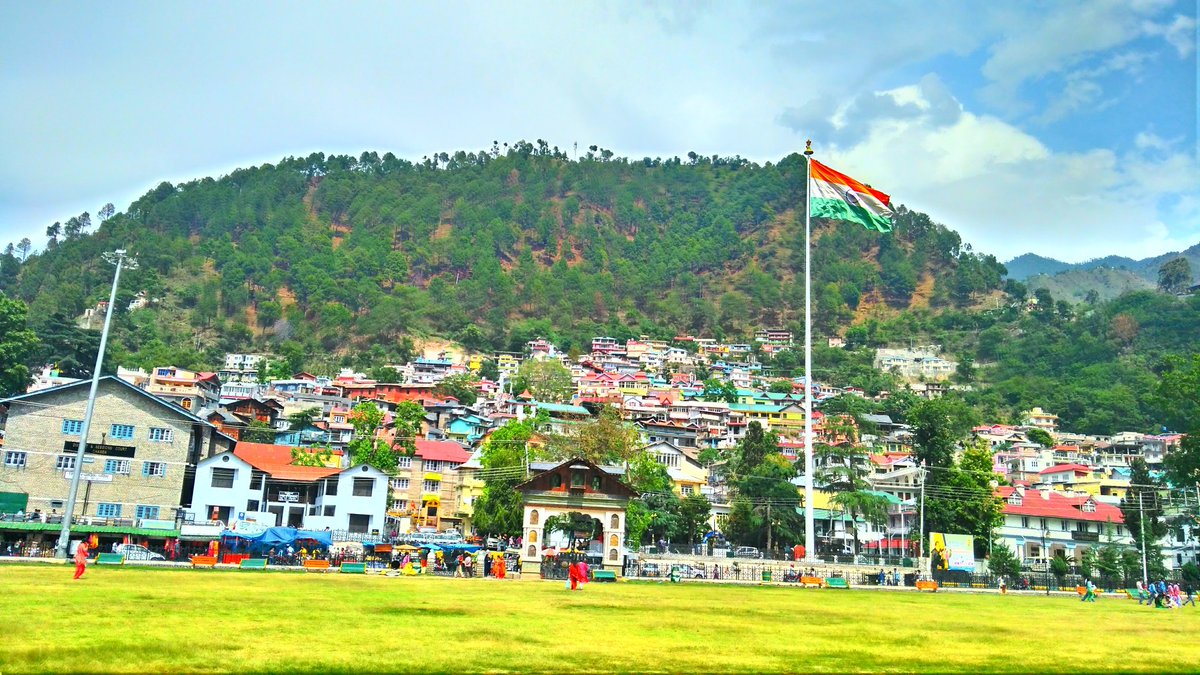 SitInHimchal's tweet photo. 👉👉 Here you can also share your best pictures &amp; experience regarding the beauty of Himachal. 👈👈
#Tricolor #tiranga🇮🇳 in #HimachalPradesh #nation #first #chamba #incredibleindia #incrediblehimachal #himalyas #photography #PhotoOfTheDay #beingpahadi
#come_sit_in_himachal https://t.co/lsgONt6MIl