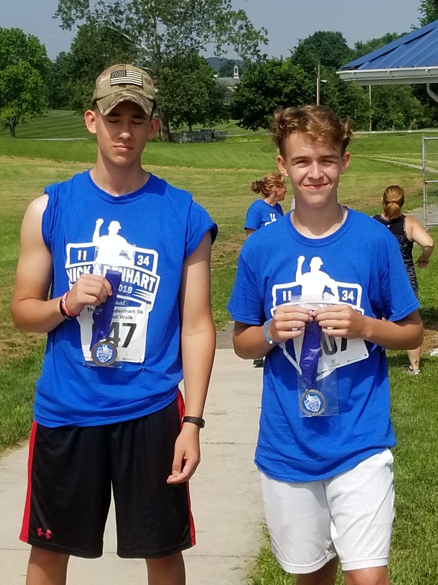 CSBlazerTrack's tweet photo. Our Blazer star taking home 2nd place today! Way to go Jason! https://t.co/IV5dyEAYSL