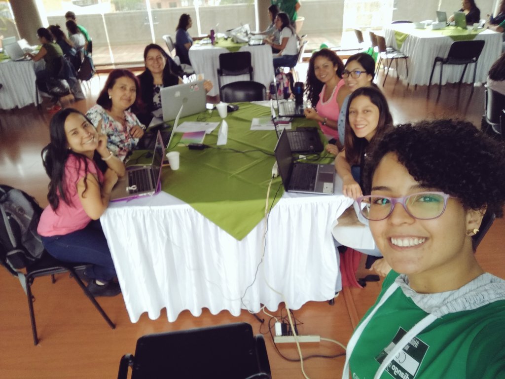 camigomezdev's tweet image. Empezó el día muy bien 😍
#DjangoGirlsCali #PythonColombia