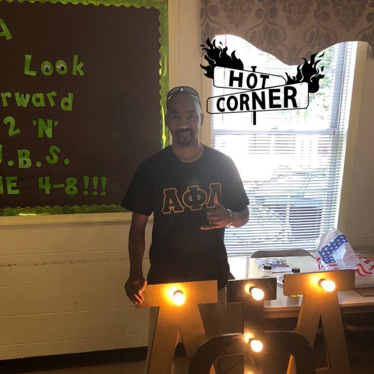 HotCornerOrg tweet picture