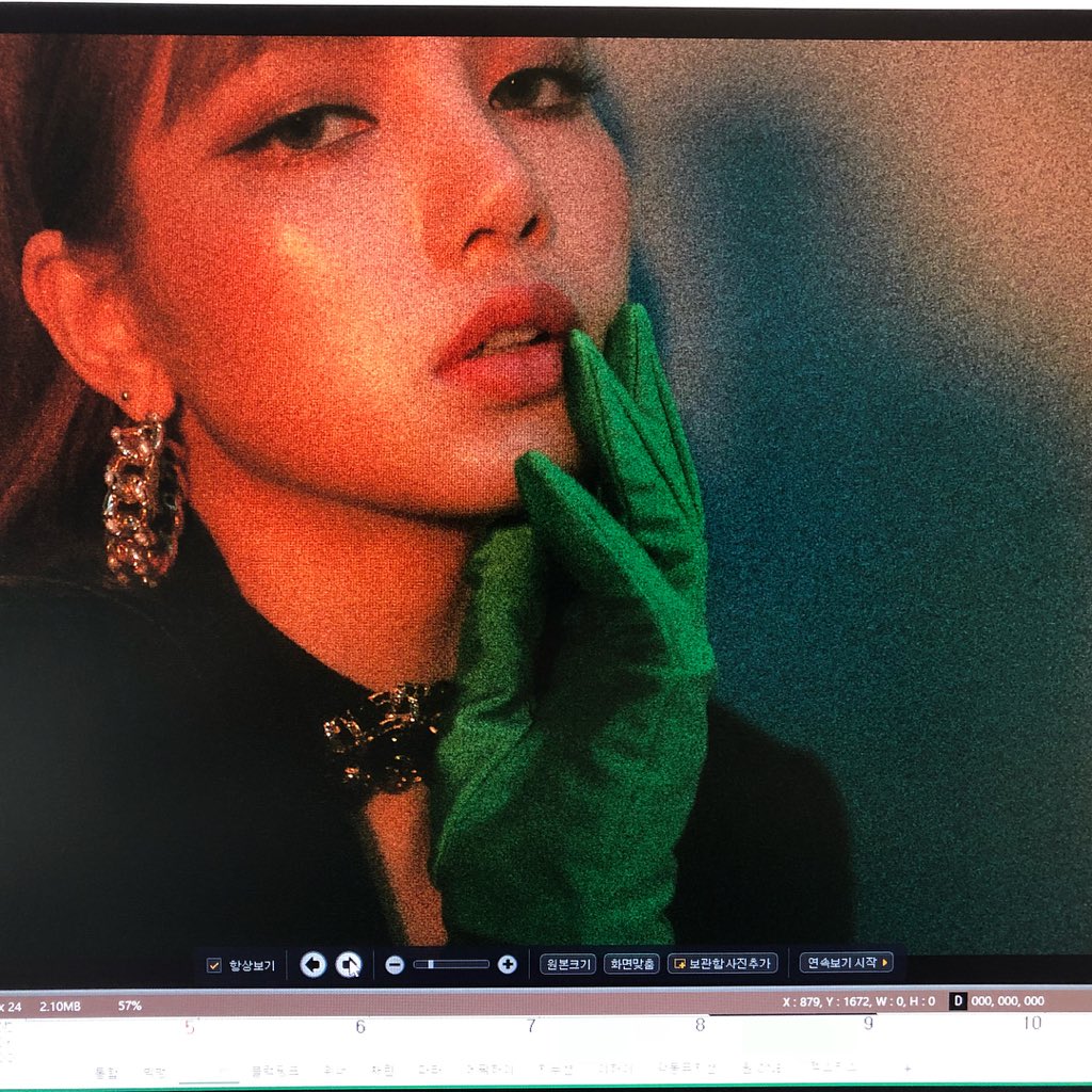 YG_BLACKPINK's tweet photo. Album 

Official YG Ebay : https://t.co/Bf5yayfndc

Amazon Black ver: https://t.co/U6dYkunKvk

Amazon Pink ver: https://t.co/IdBkF4fo5o

❤️
￼ #블랙핑크 #BLACKPINK #Selecting_EP_Cover #No_Photoshop #There_Is_No_Explanation_For_Great_Music #One_Year_of_Preparation #YG_4th_Batter https://t.co/17cvYFLcS0