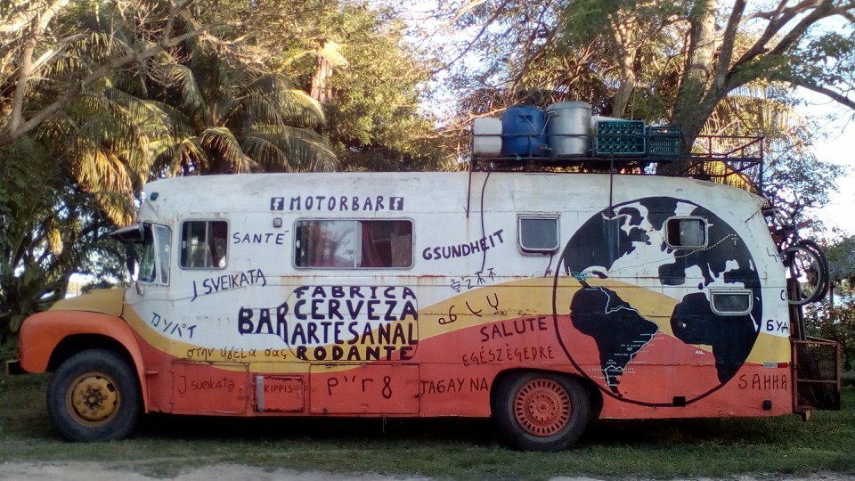 chequenblanco's tweet photo. #ChequeEnMega
@AlfreAvalos habló con Fede y Lucas de #MotorBar , cerveceros artesanales que llegaron a Rusia haciendo lo que les gusta 🍺 https://t.co/lKPa2b3tPo