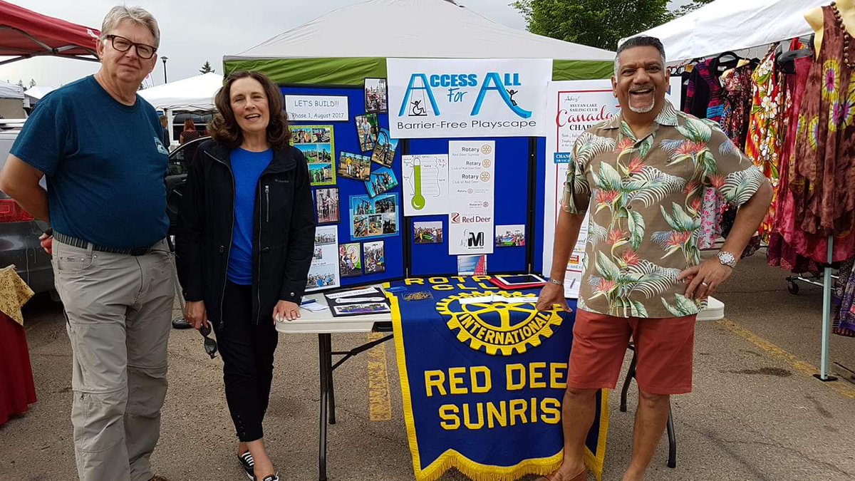 Sunrise crew up bright and early at the Red Deer market. Stop by and find out what they are up to in our community #Rotary #MakingaDifference #PEOPLEofACTION