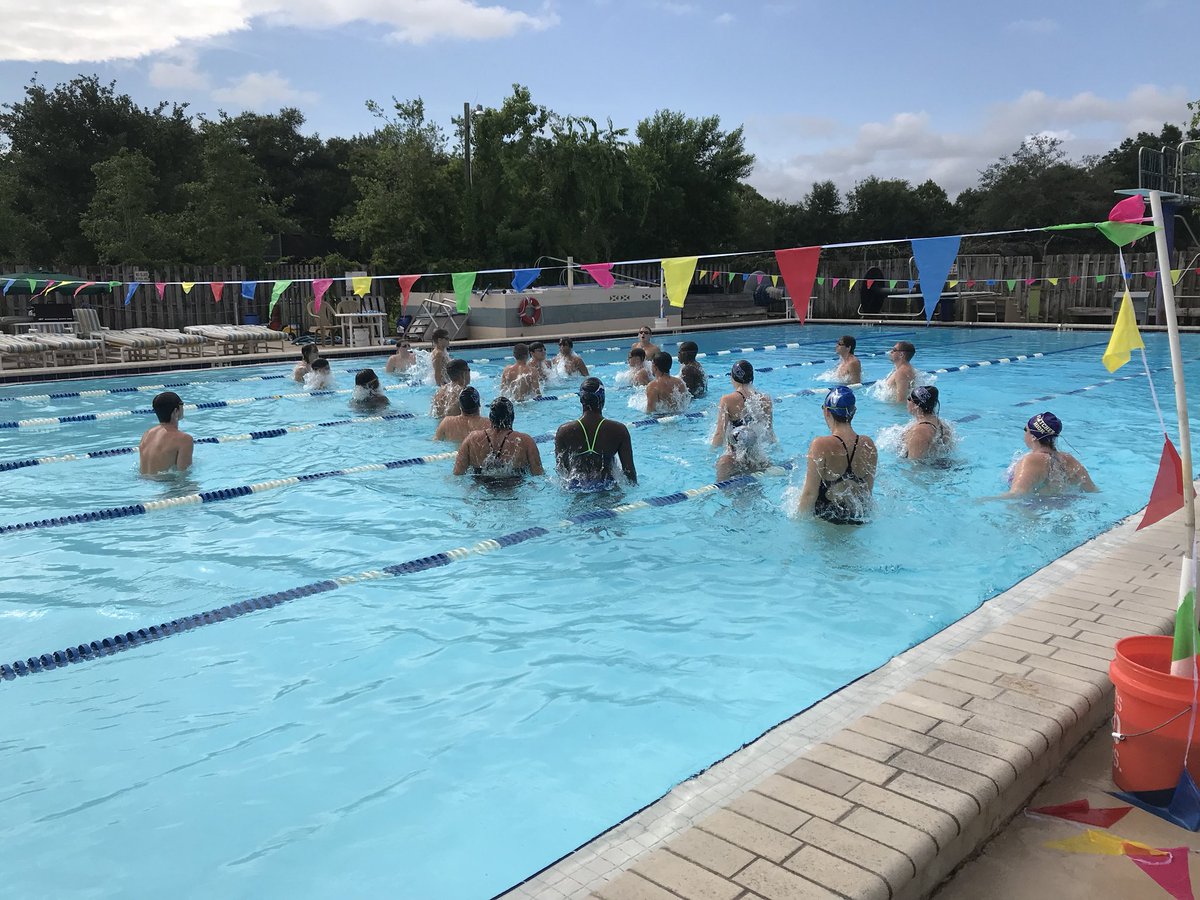 N_FL_Swimming's tweet photo. Great first week of summer practice! #FunnestSport @FlaSwimNetwork @USASwimming #wakingupearly #gonfs https://t.co/Zb5BqIIpp5