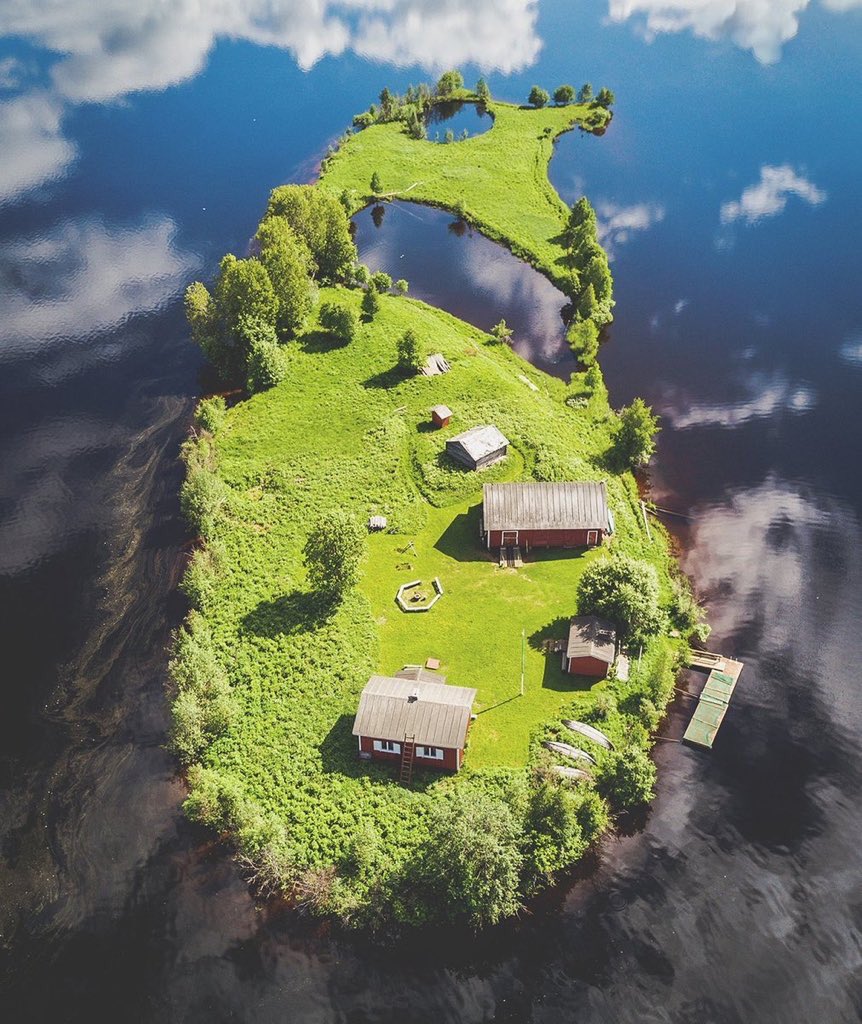 turankislakci's tweet image. Finlandiya&apos;da 4 mevsim küçük bir ada... Adada 9 kişi yaşıyor...