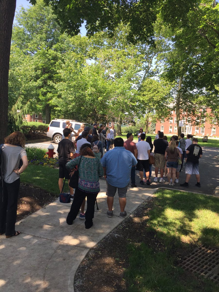 brianatRUN's tweet photo. What a great 1st Info Session! Lively audience that will now explore our beautiful campus on a sunny Saturday w/ our wonderful tour guides!
Visit https://t.co/iYAfD3yrdO to schedule your visit! #DucksFlyTogether #FollowStevens https://t.co/Vl1VRSOCjg