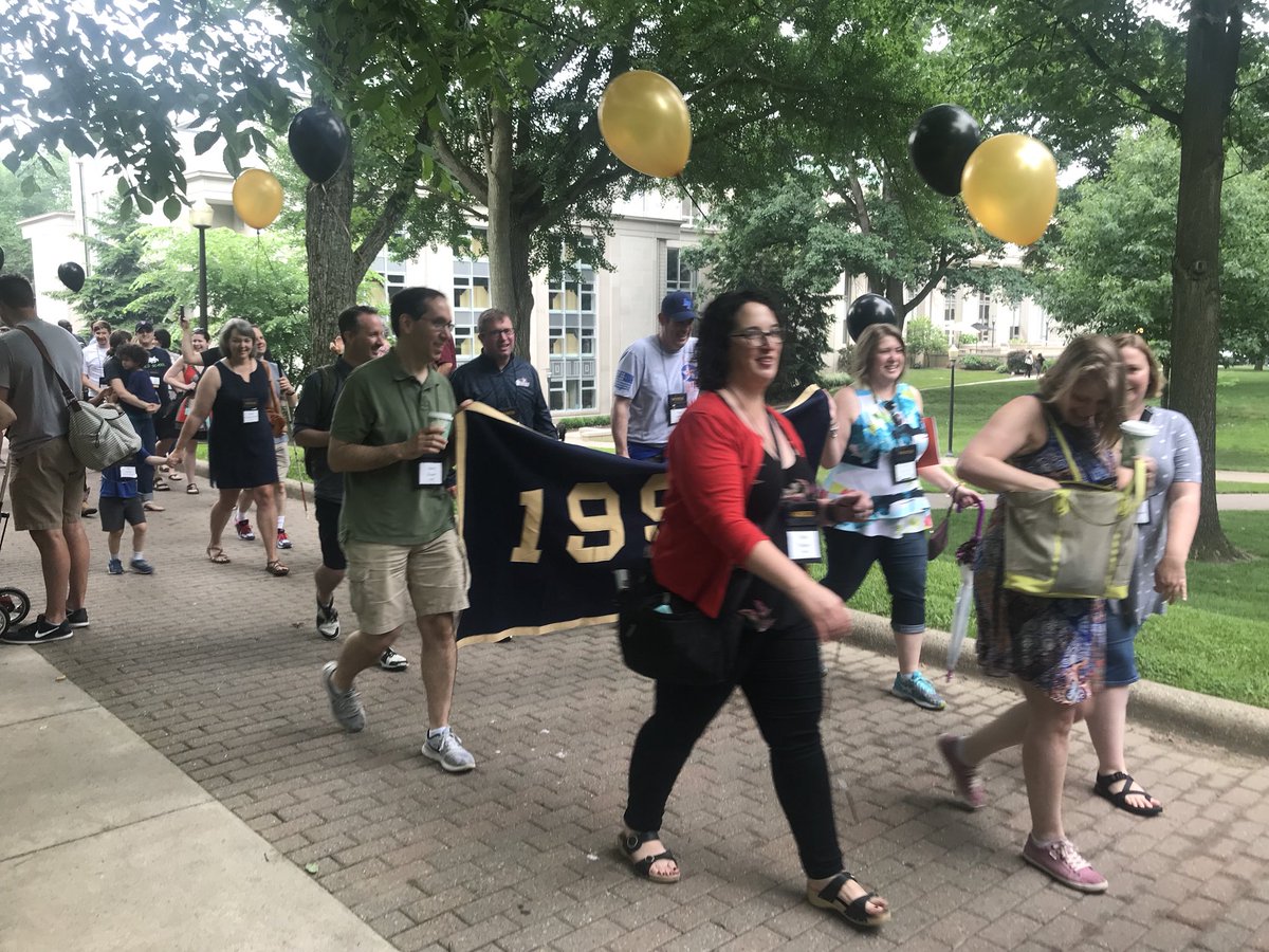 KatVRitchie's tweet photo. We love a parade, especially with bagpipes, tartan, black and gold! #WoosterAW18 #WoosterAW @WoosterEdu @WoosterAlumni https://t.co/vtFO48WaNL