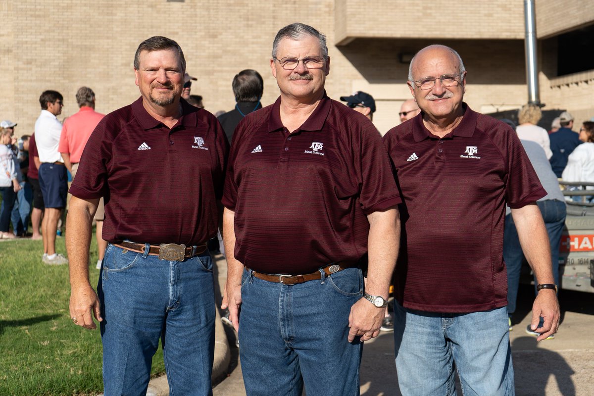 foodwaysTX's tweet photo. These gentlemen are the spirit of #tamubbq and #bbqcamp. We are having such a good time and it is all because of these men, and the students who give up their time to help. @jsavell @tamudgriff @AgRiley79 https://t.co/FkXRbgoWC7