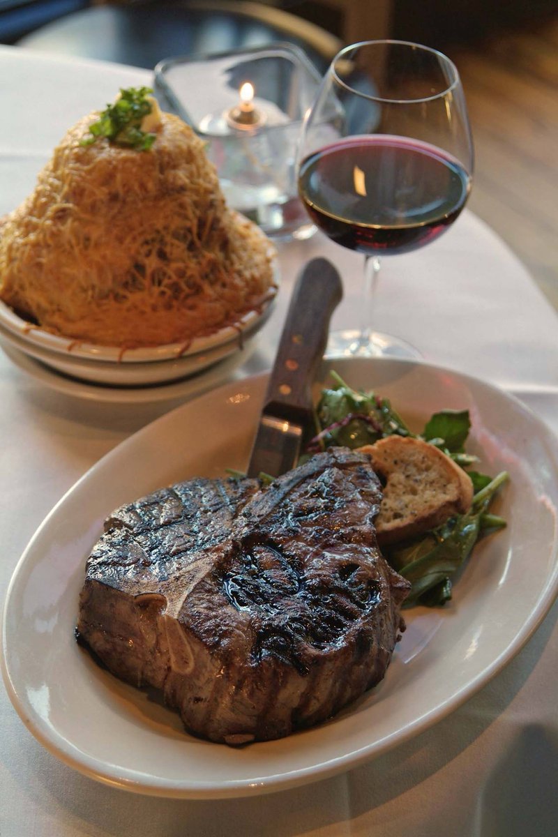 You know the way to Dad’s heart? A great steak paired with a world-class wine and time with you. Make your reservation today! 401-453-BEEF(2333) #tenprime #steakandsushi #fathersday2018 #Porterhouse