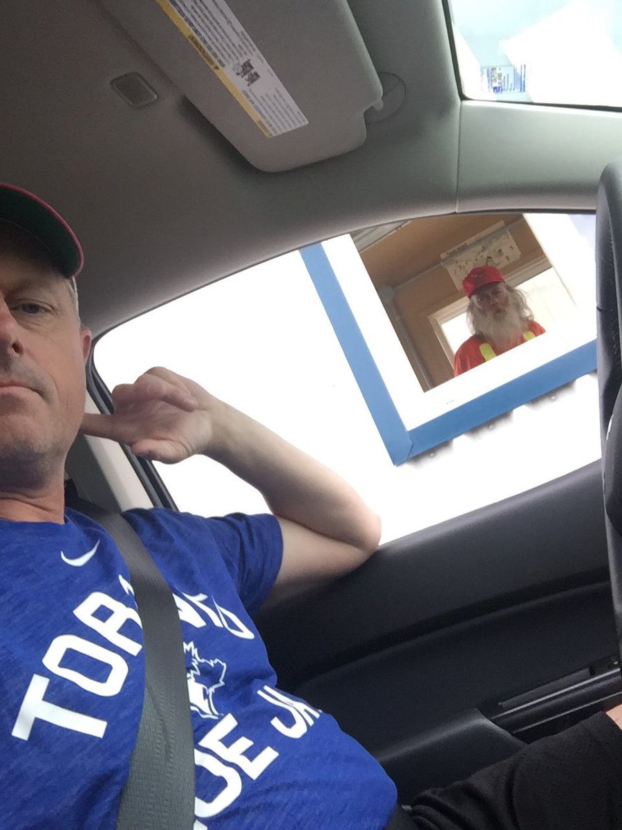 SkedderRules's tweet photo. Saturday morning with friends #dumpguy @Cardinals_Mitch https://t.co/UV1yblw2aQ