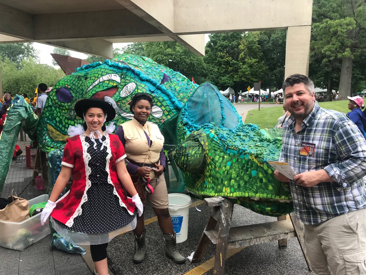Volunteering at Cleveland Museum of the Arts! #D170 ⁦<a href="/ALatina67/">Anthony Latina</a>⁩ ⁦@cat10jill⁩ ⁦<a href="/LoriZNelson/">Lori Nelson</a>⁩ ⁦<a href="/Herron9Herron/">Lindsay Clark</a>⁩