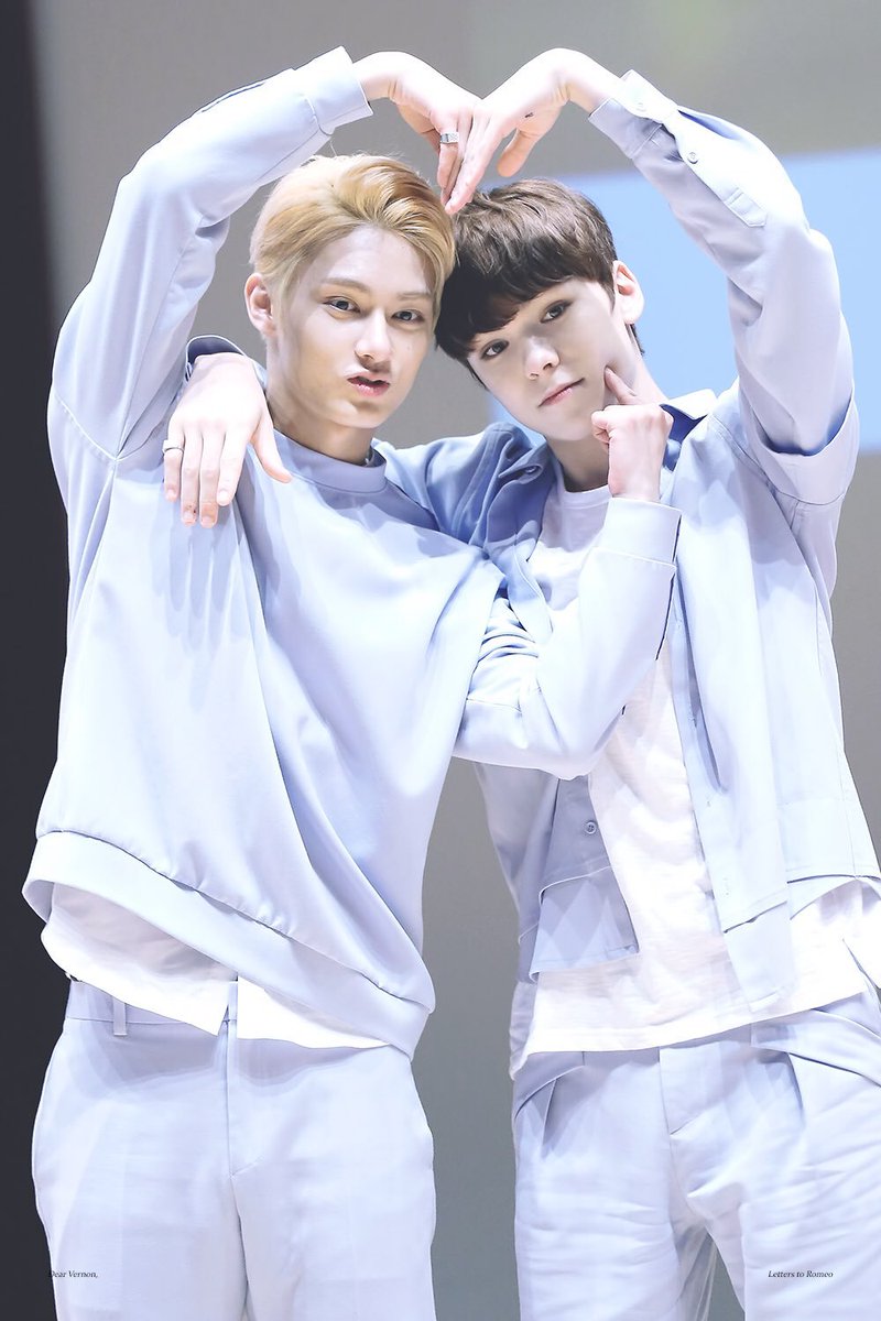 hvcarchive's tweet photo. happy birthday to this beautiful talented human being and king of positivity! thanks for everything ♥ i hope you have an amazing day filled with love and happiness. you deserve the world 🌙 we love youuuu 
#Happy_JUN_Day
#달처럼_빛나는_준휘야_생일축하해 https://t.co/hyL5GglKBQ