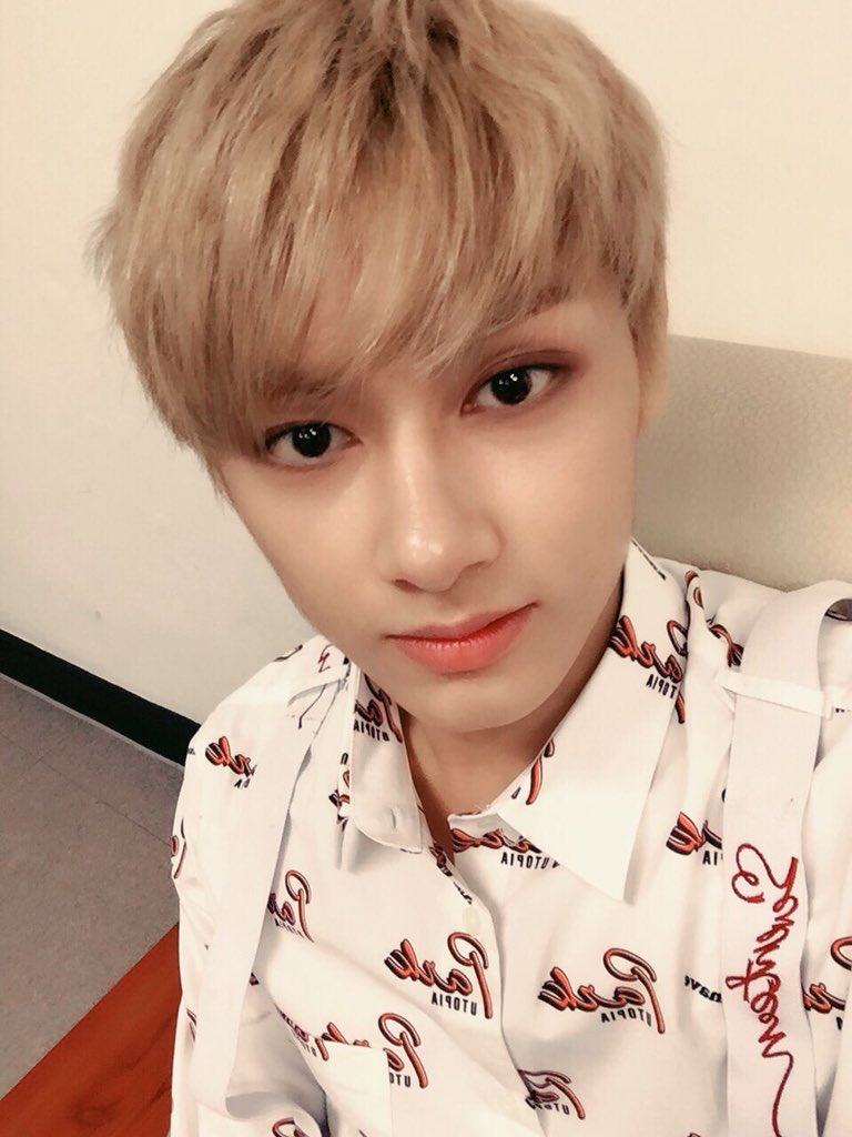 __ww__717's tweet photo. ジュンちゃん생일축하해 ❤️❤️
かまちょなところとか、優しいところとか、不思議ちゃんなところとか、自分大好きなところとか全て大好き！！

#HAPPYJUNDAY
#달처럼_빛나는_준휘야_생일축하해 https://t.co/55V8aRaXQ8