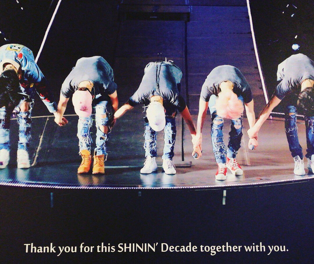 ohohjhen's tweet photo. 💎SHINee’s 10th Anniversary Special💎
✨A Shinin’ Decade✨
“Even if I’m given 525 lifetimes I’d still choose YOU”😘👑😍

#SHINee10thAnniversary⁠ ⁠
#SWPHCON2018 
#05252018
#SHINeeWorldPH
#SHAWOL
#SHINee https://t.co/ZsCncR23DG